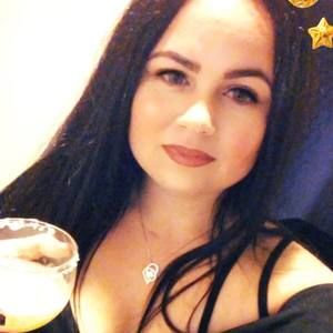 Meet your Posher, Dania